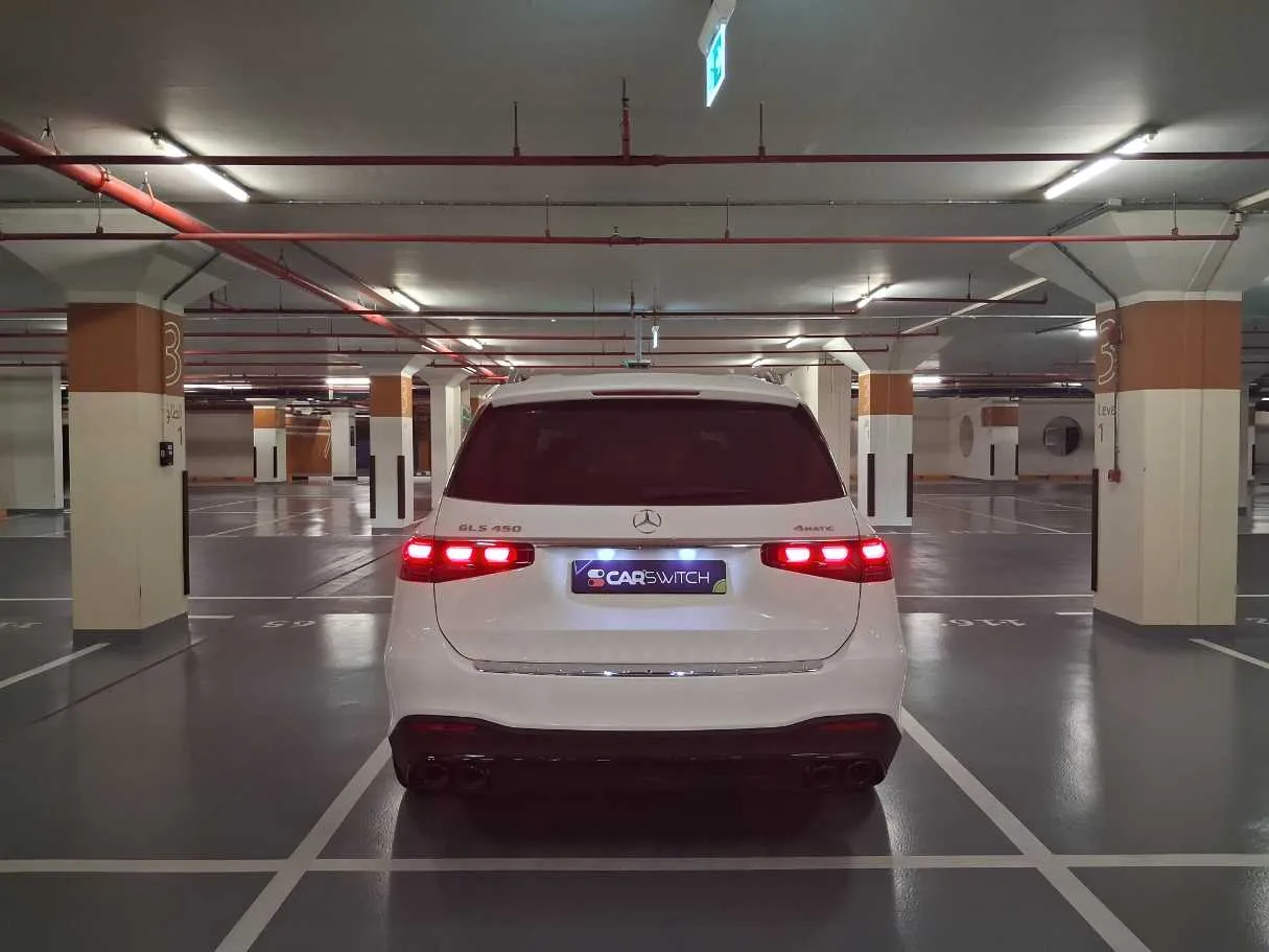 Car image 6