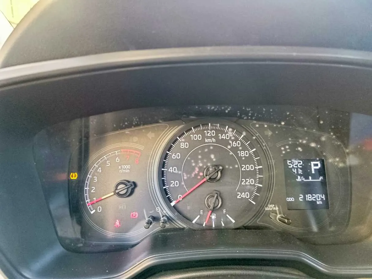 Car image 23