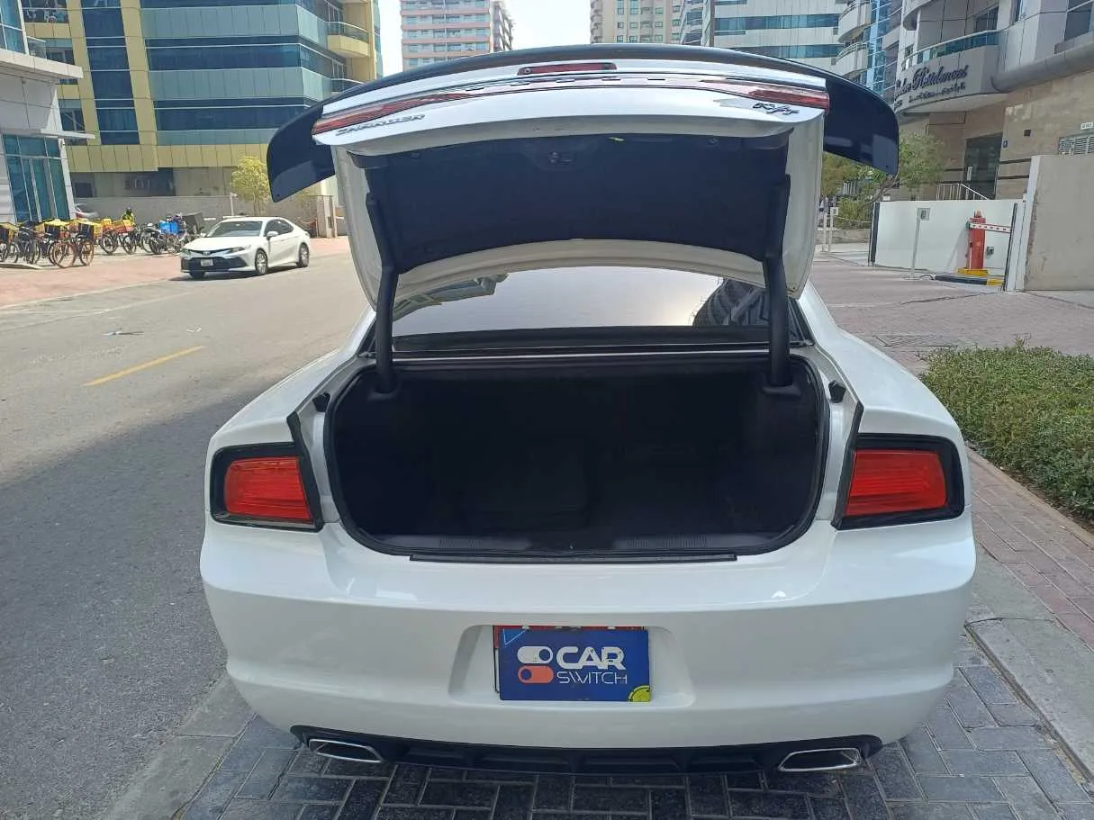 Car image 24