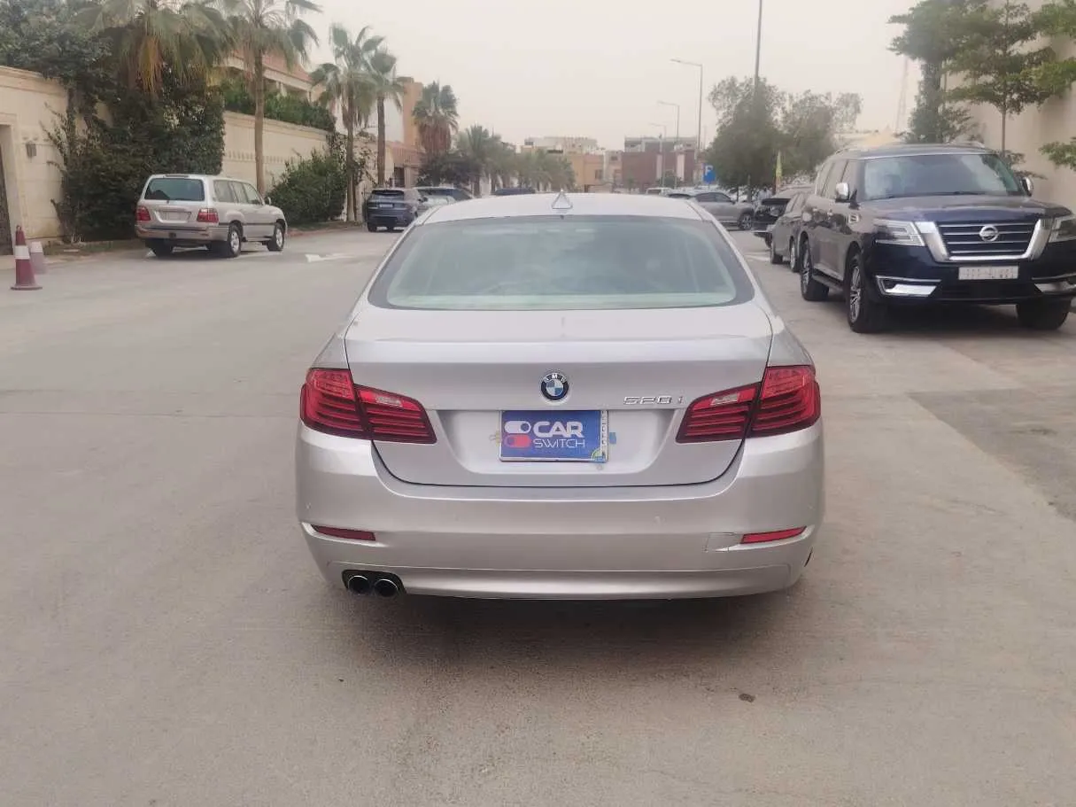 Car image 6