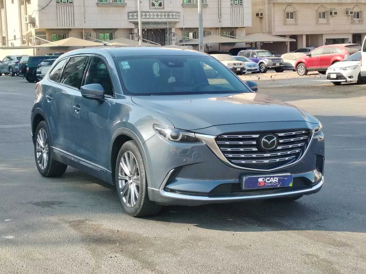 Car image 3