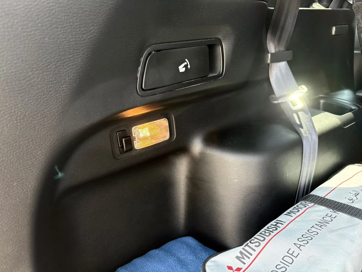 Car image 28