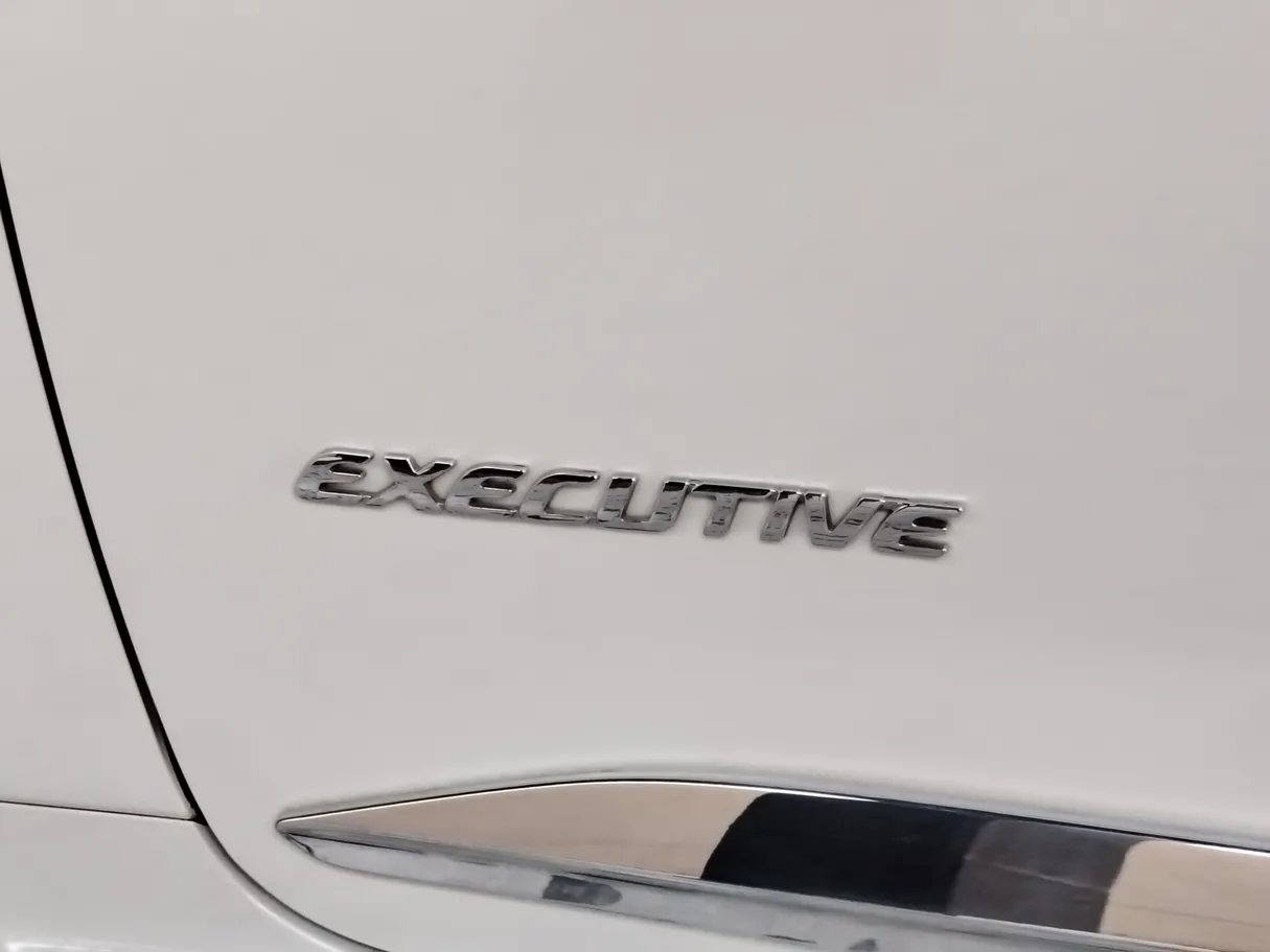 Car image 33