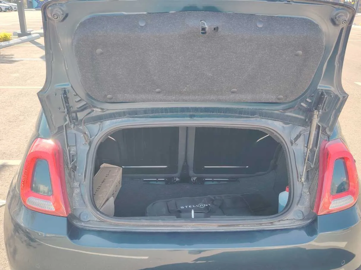 Car image 20