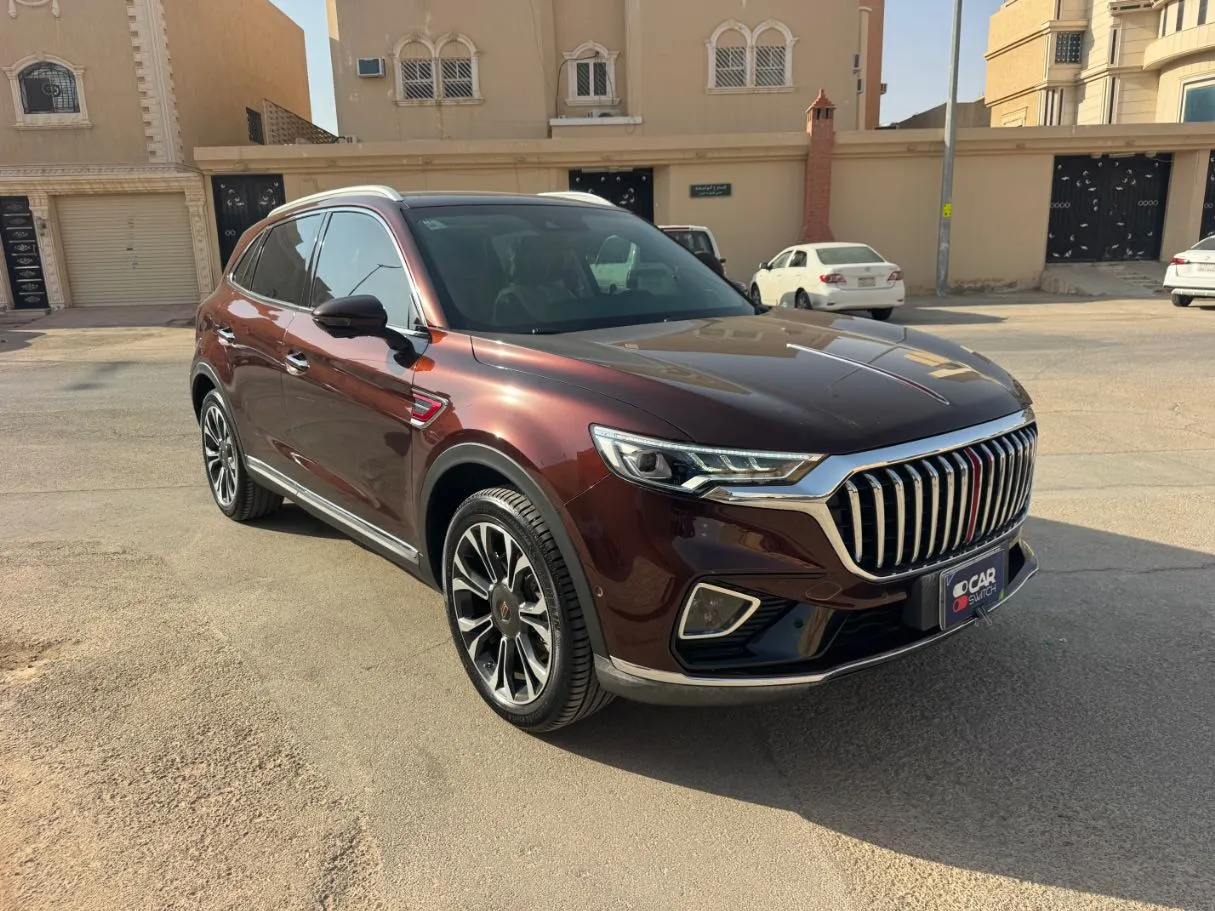 Car image 3