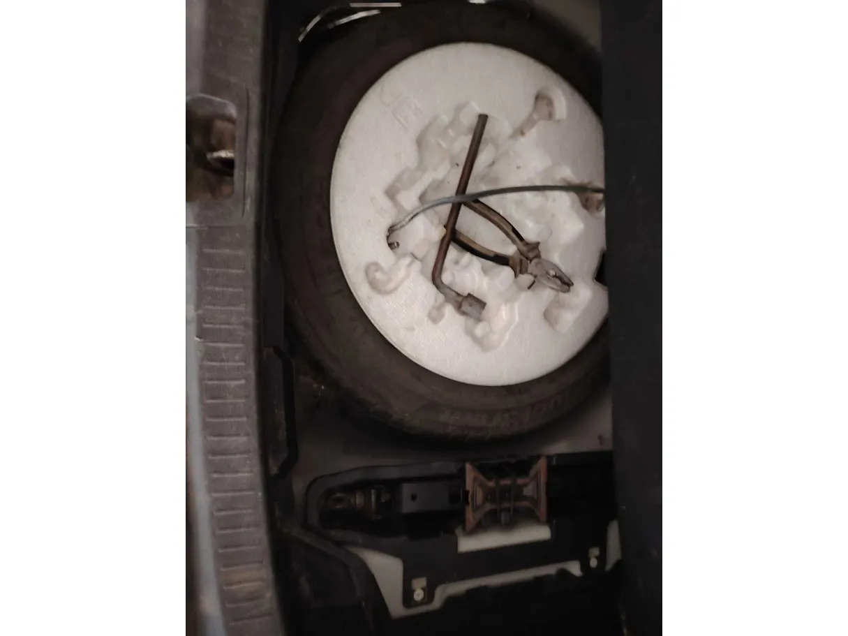 Car image 47