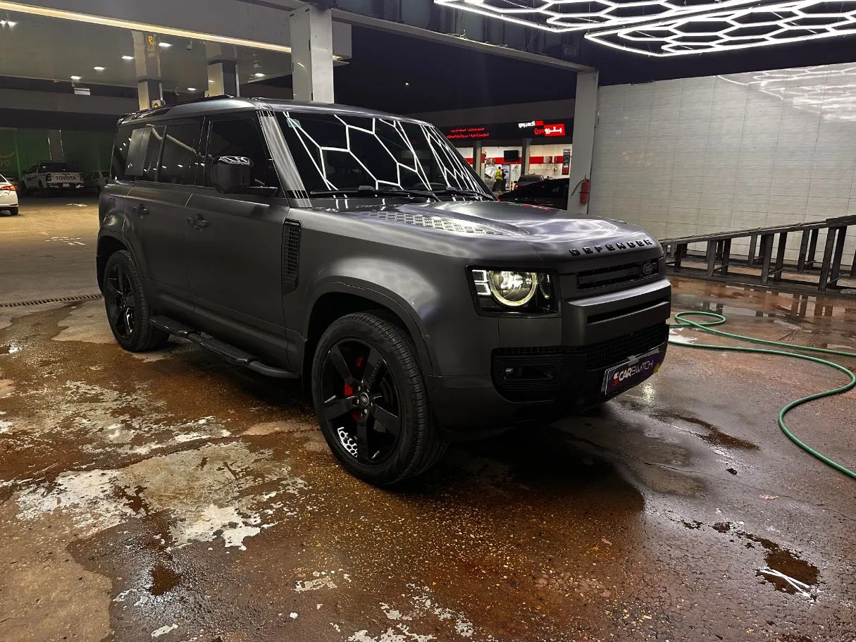 Car image 3