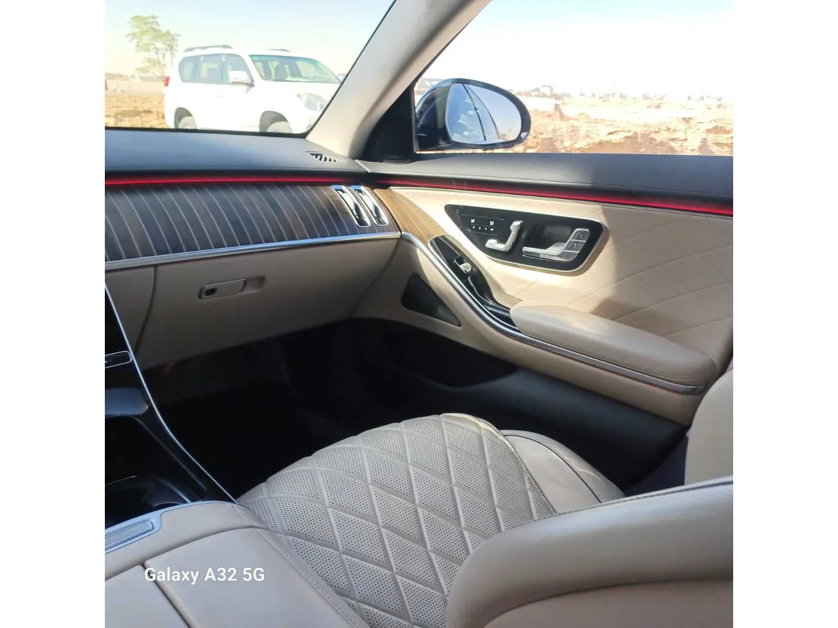 Car image 33