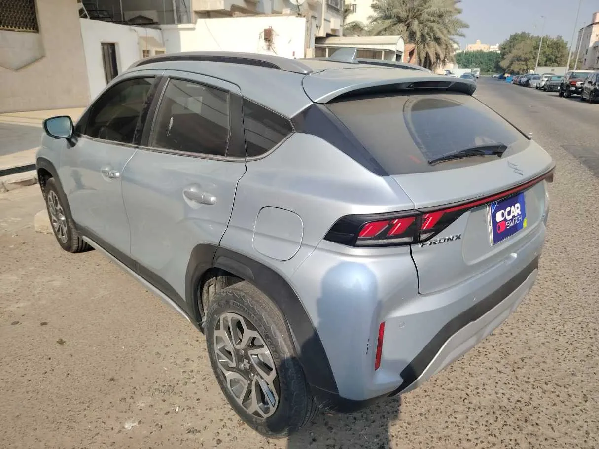 Car image 7