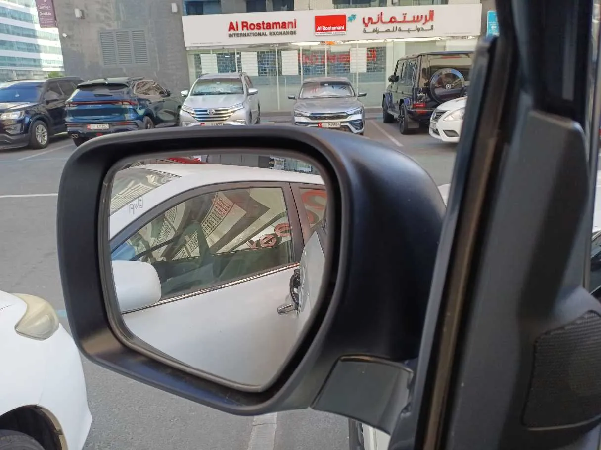 Car image 22
