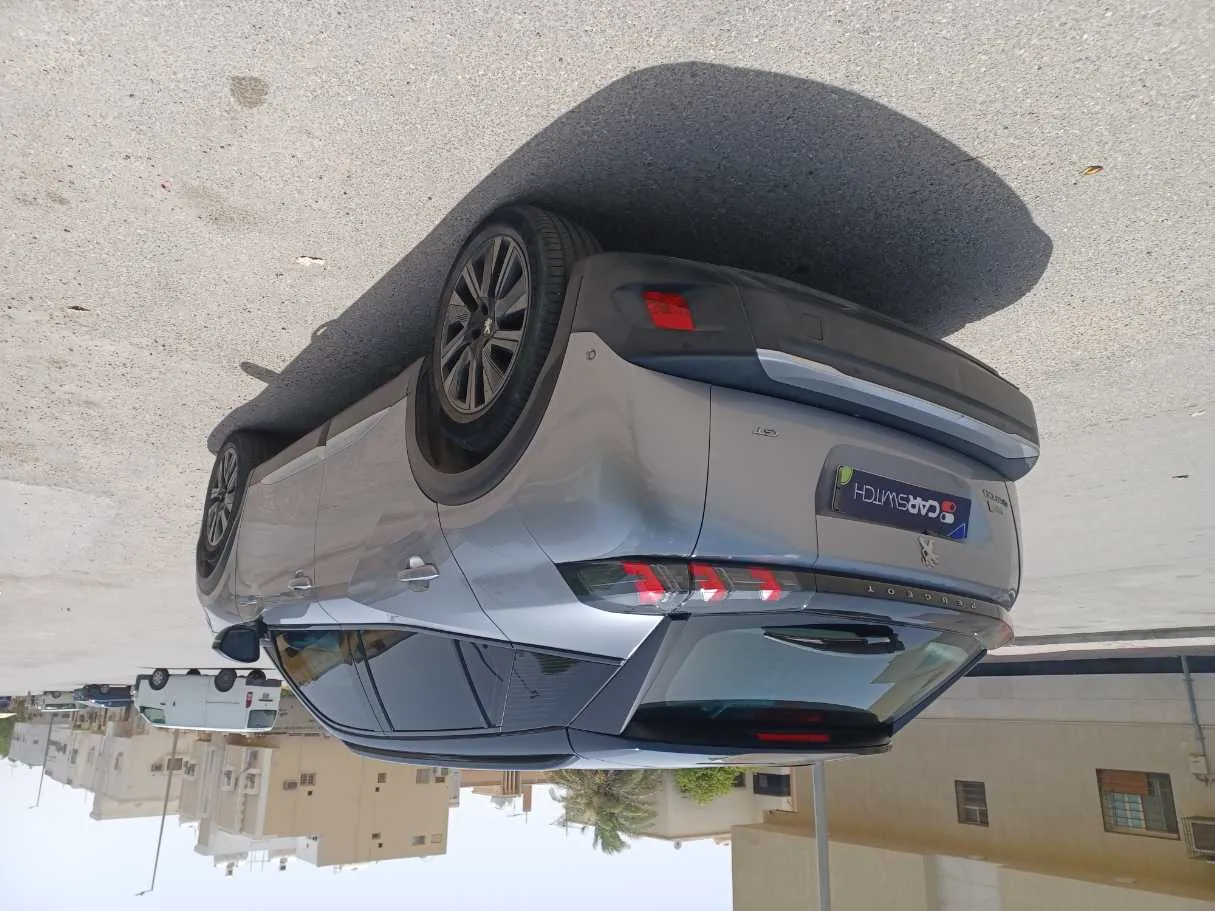 Car image 21