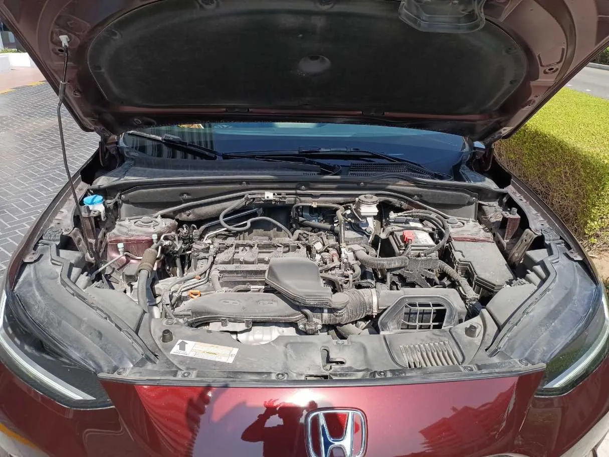 Car image 24