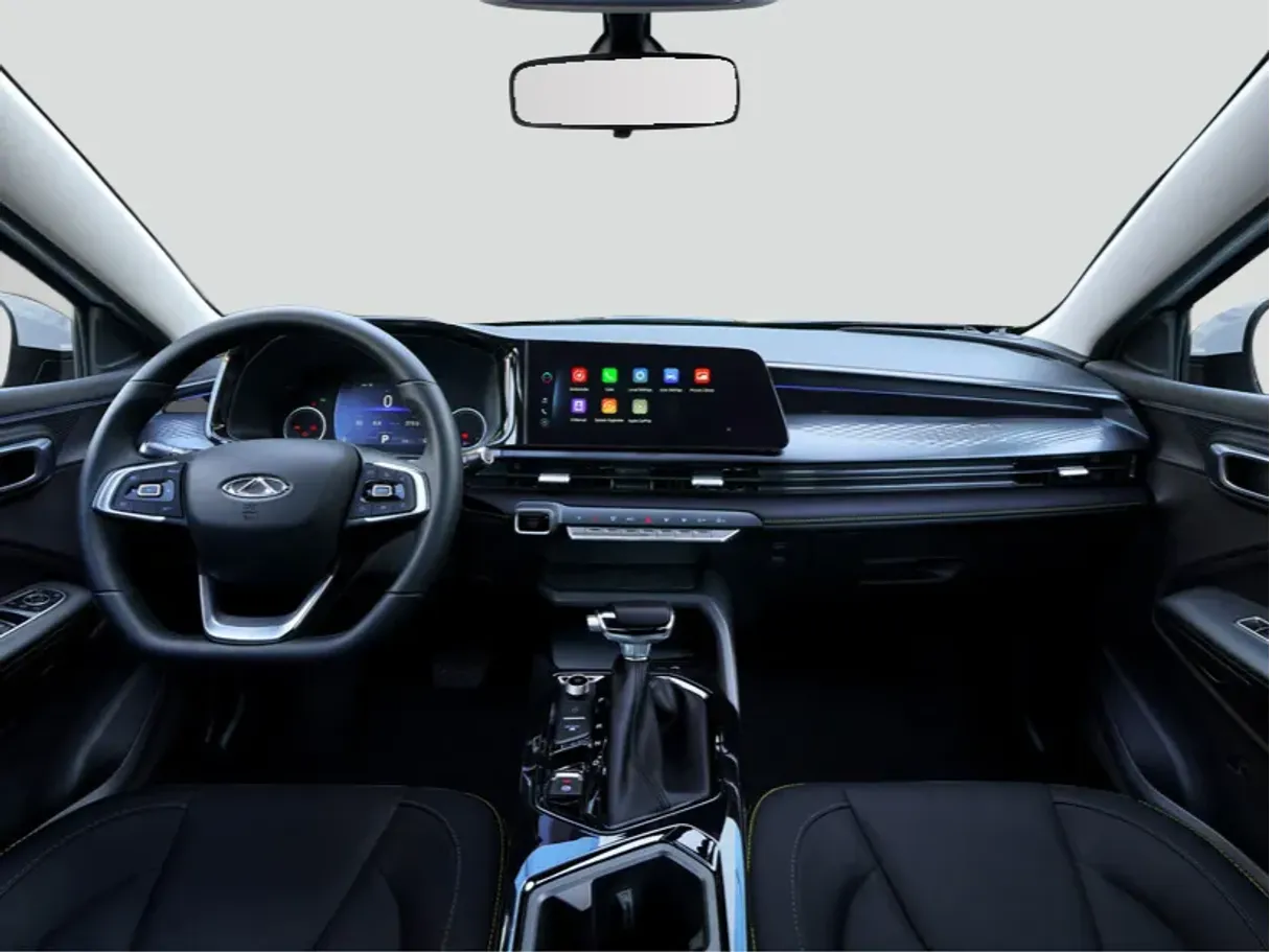 Car image 3