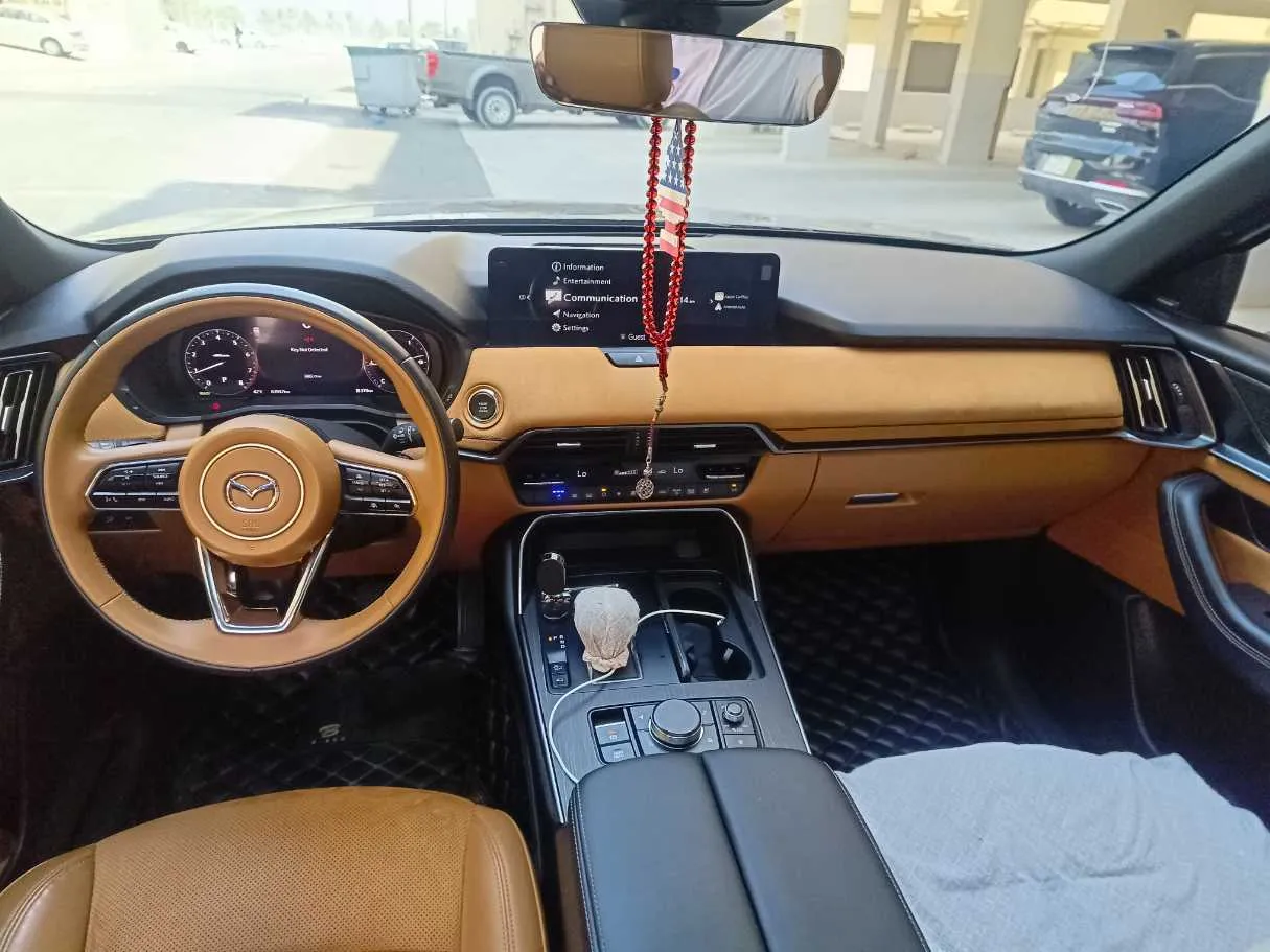 Car image 22
