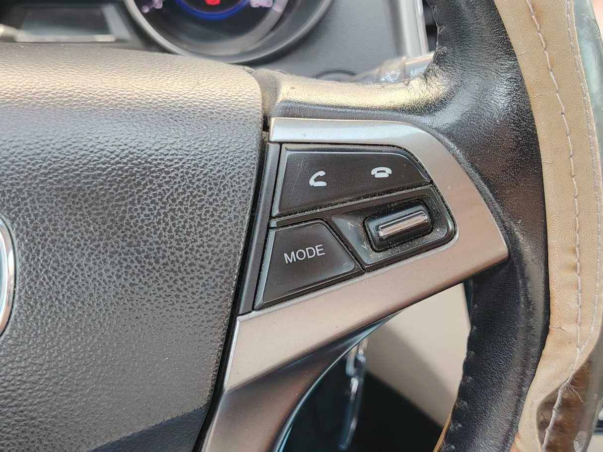 Car image 29