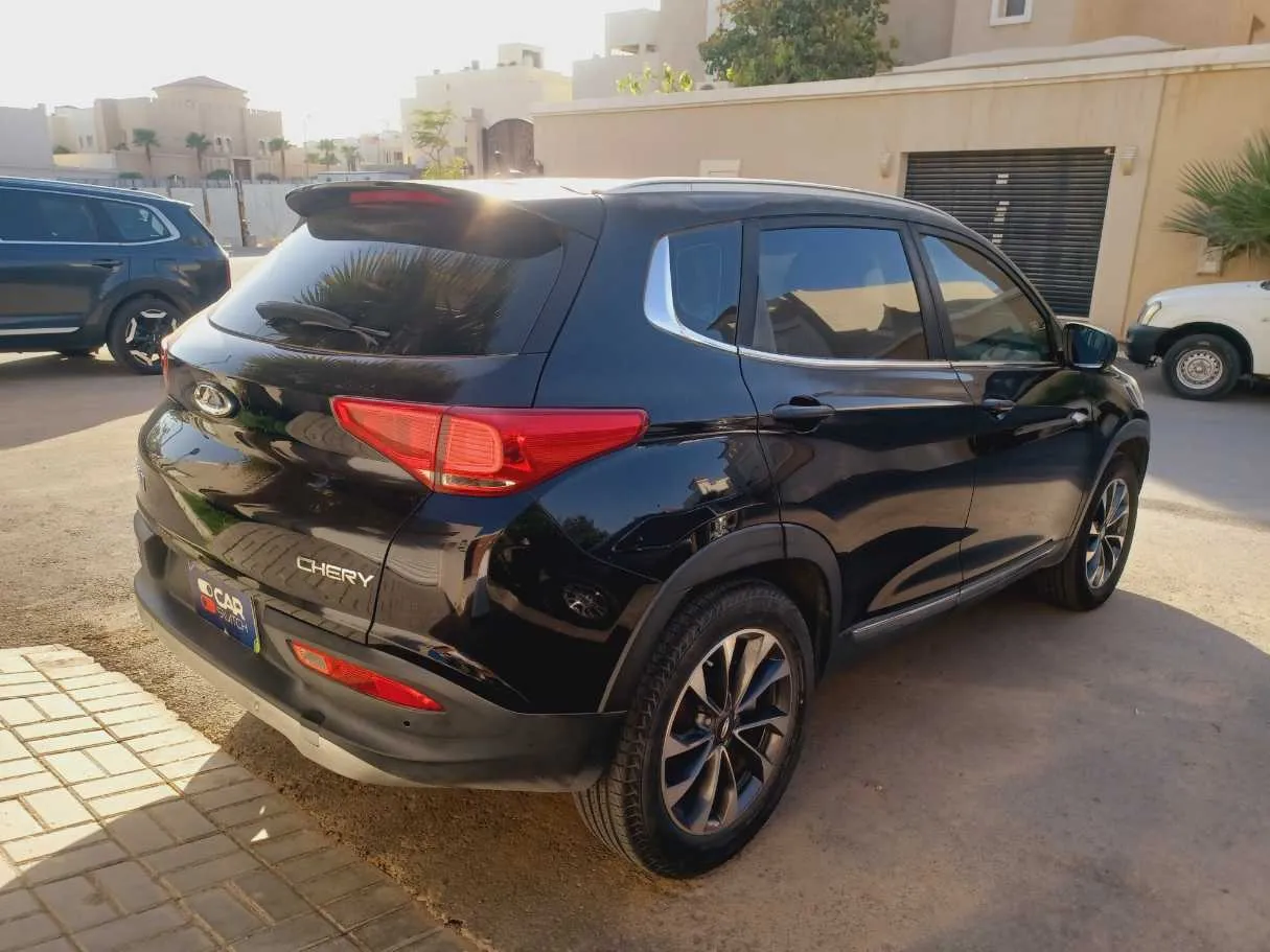 Car image 7