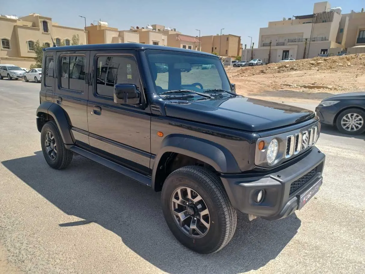 Car image 3