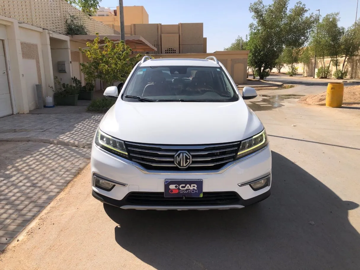 Car image 2