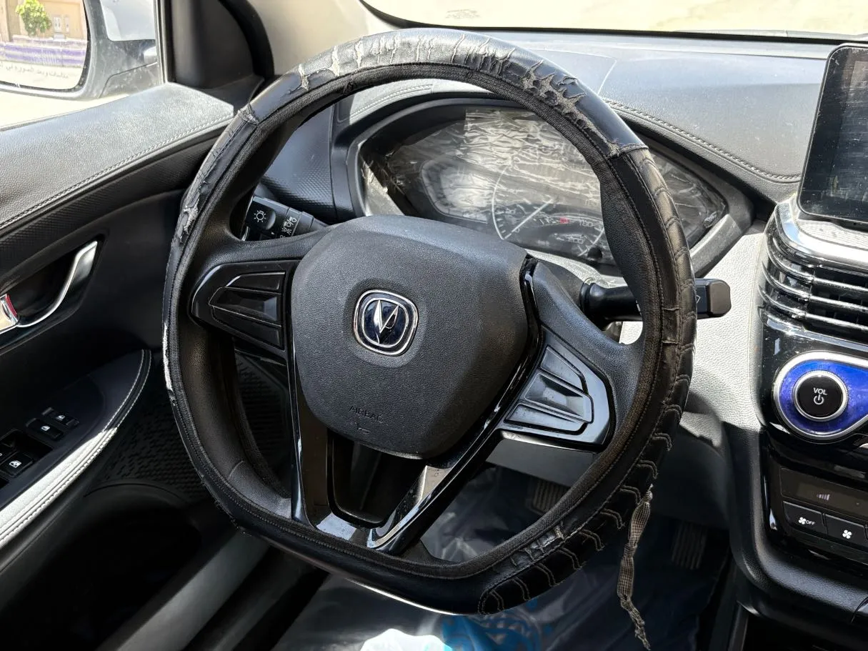 Car image 21