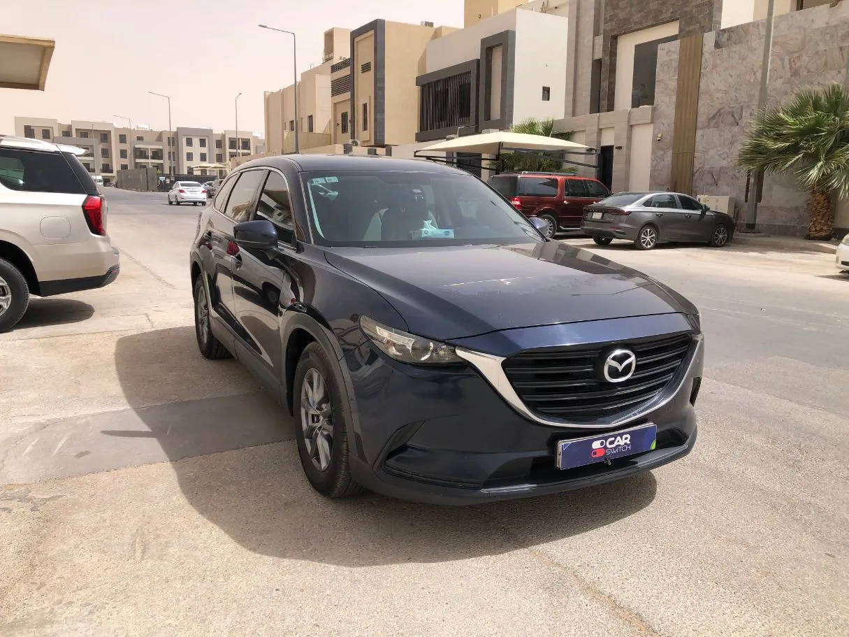 Car image 3