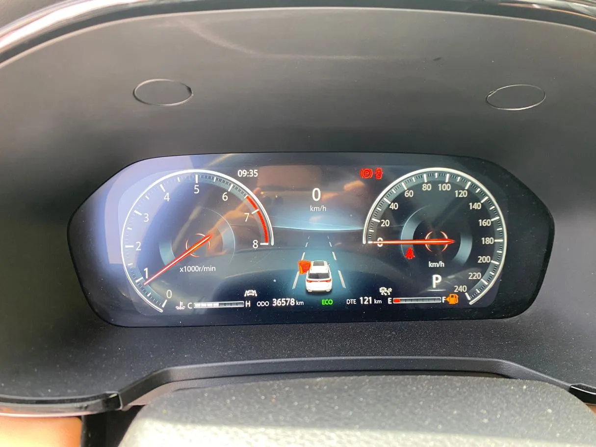 Car image 21