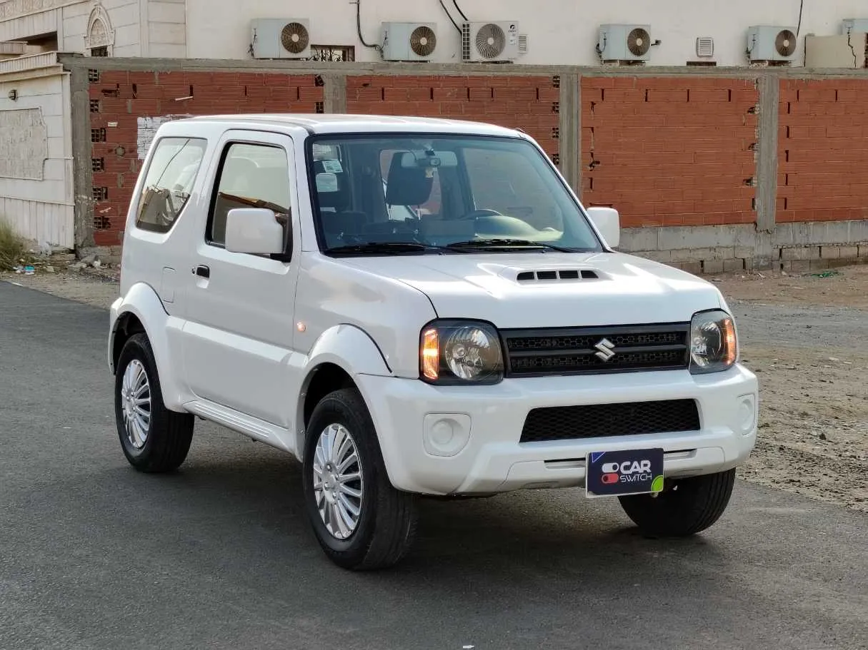 Car image 3