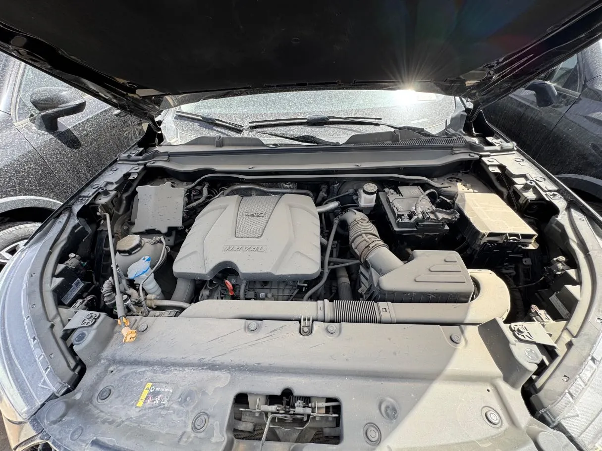 Car image 15