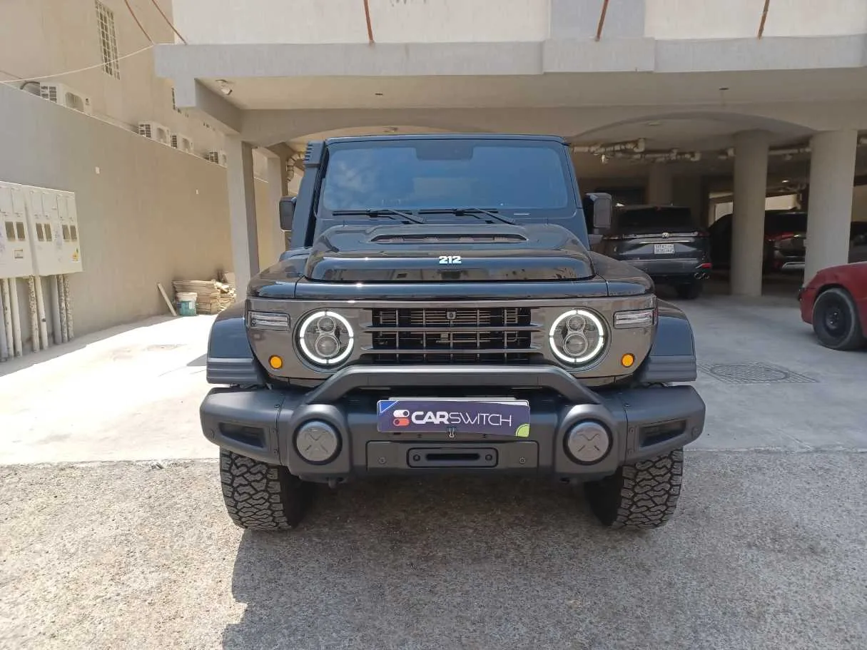 Car image 2