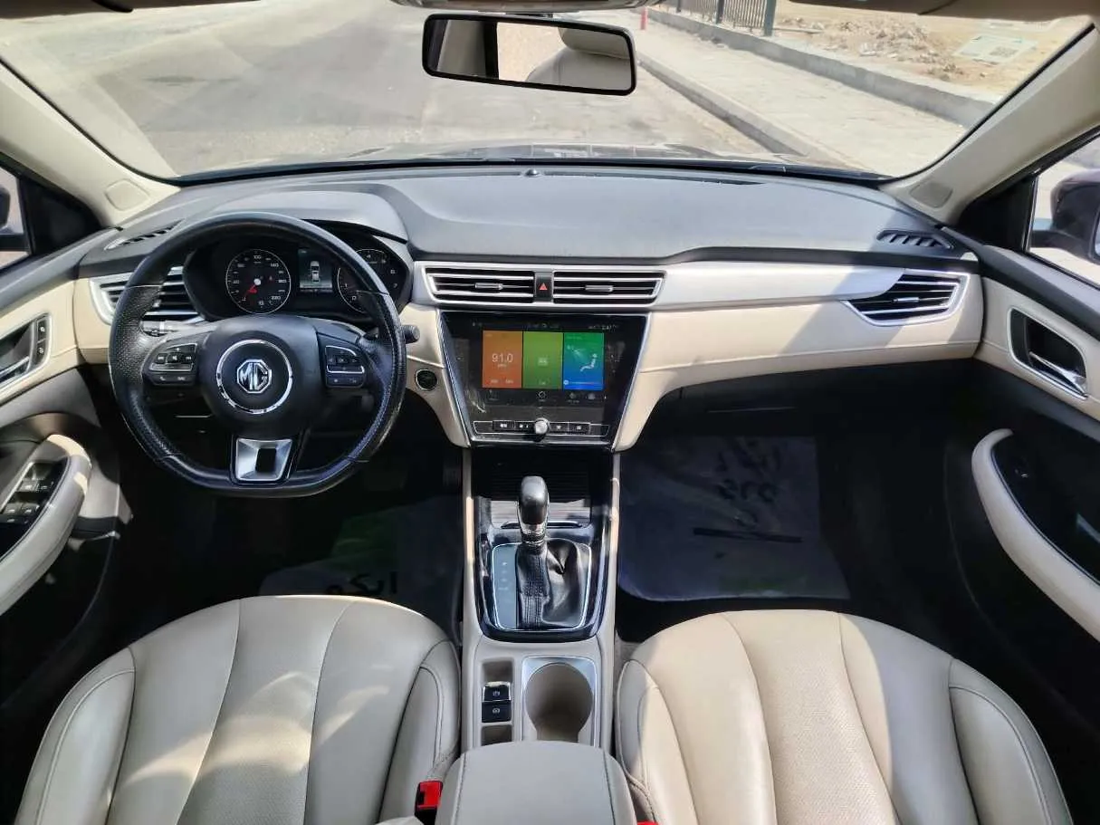 Car image 22