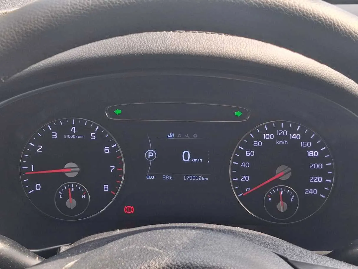 Car image 20