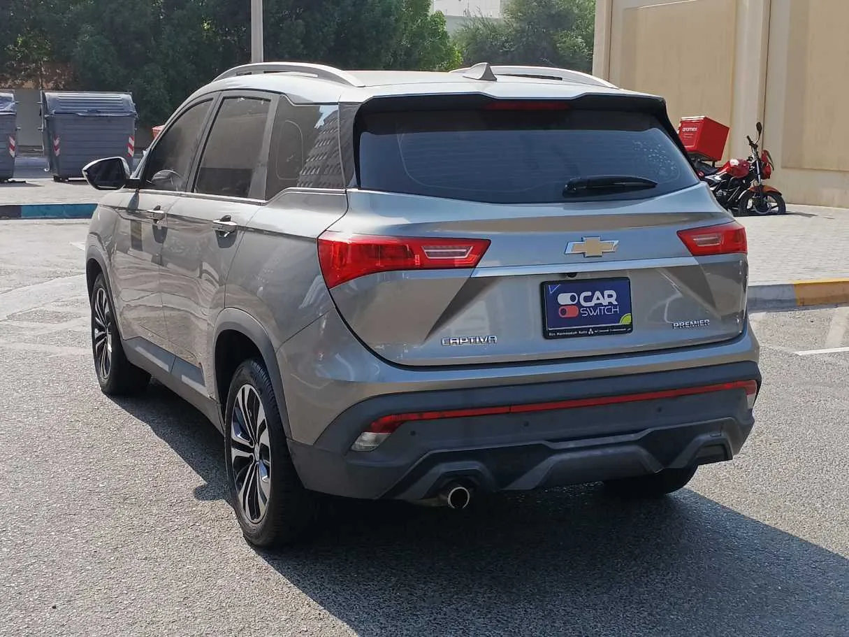 Car image 7
