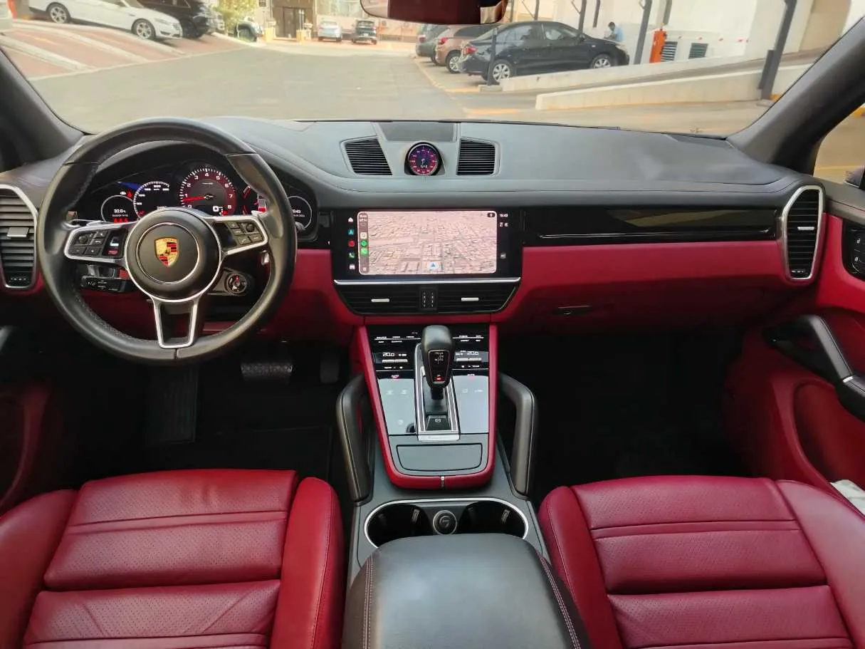 Car image 21