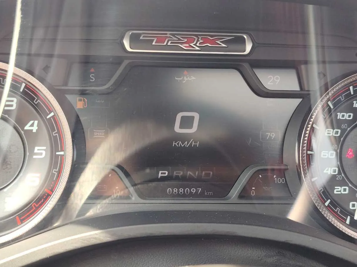 Car image 26