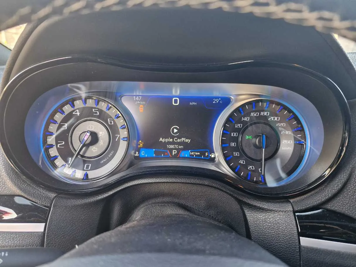 Car image 17