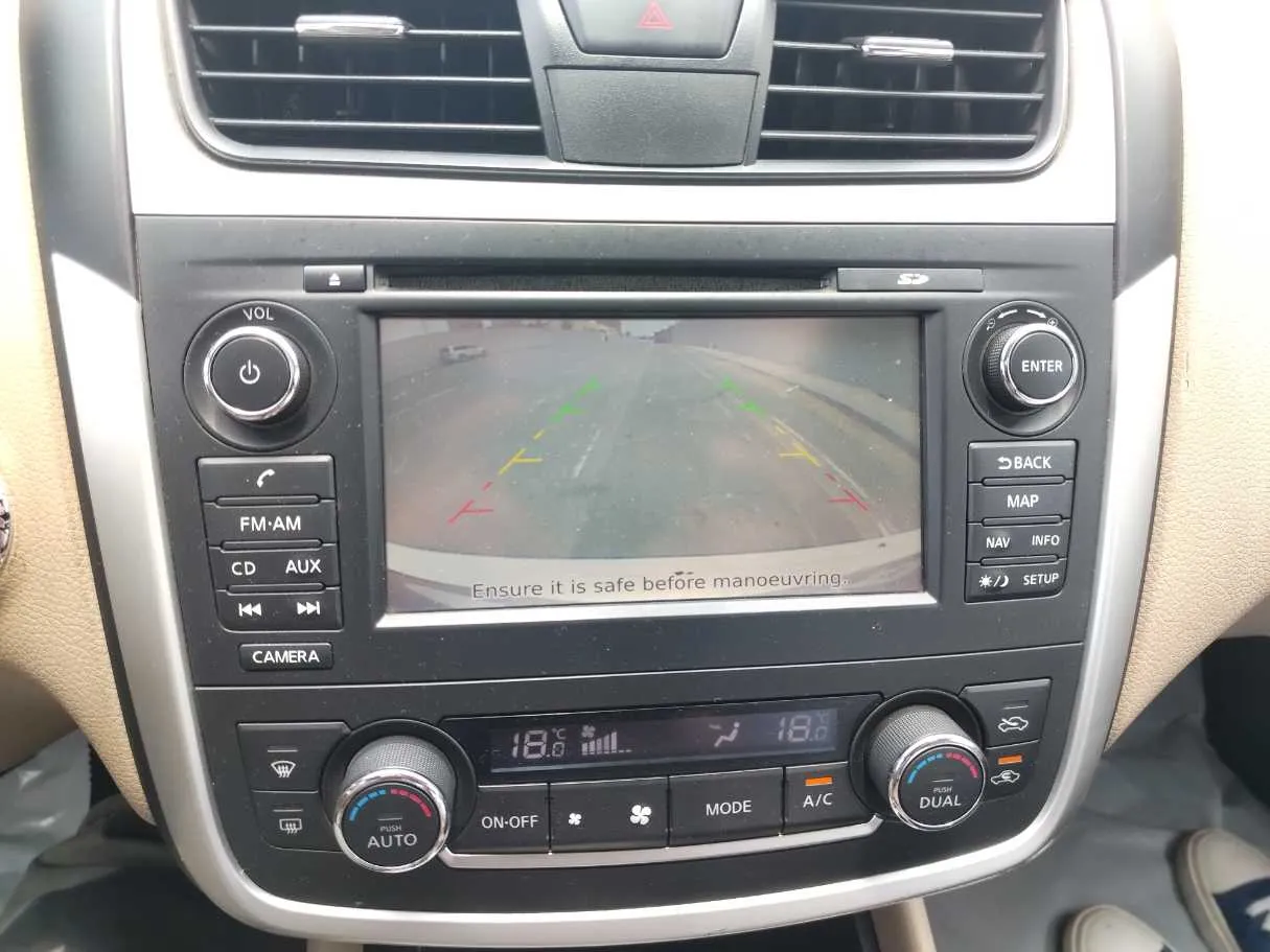 Car image 28