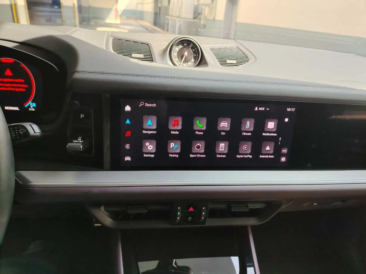 Car image 27