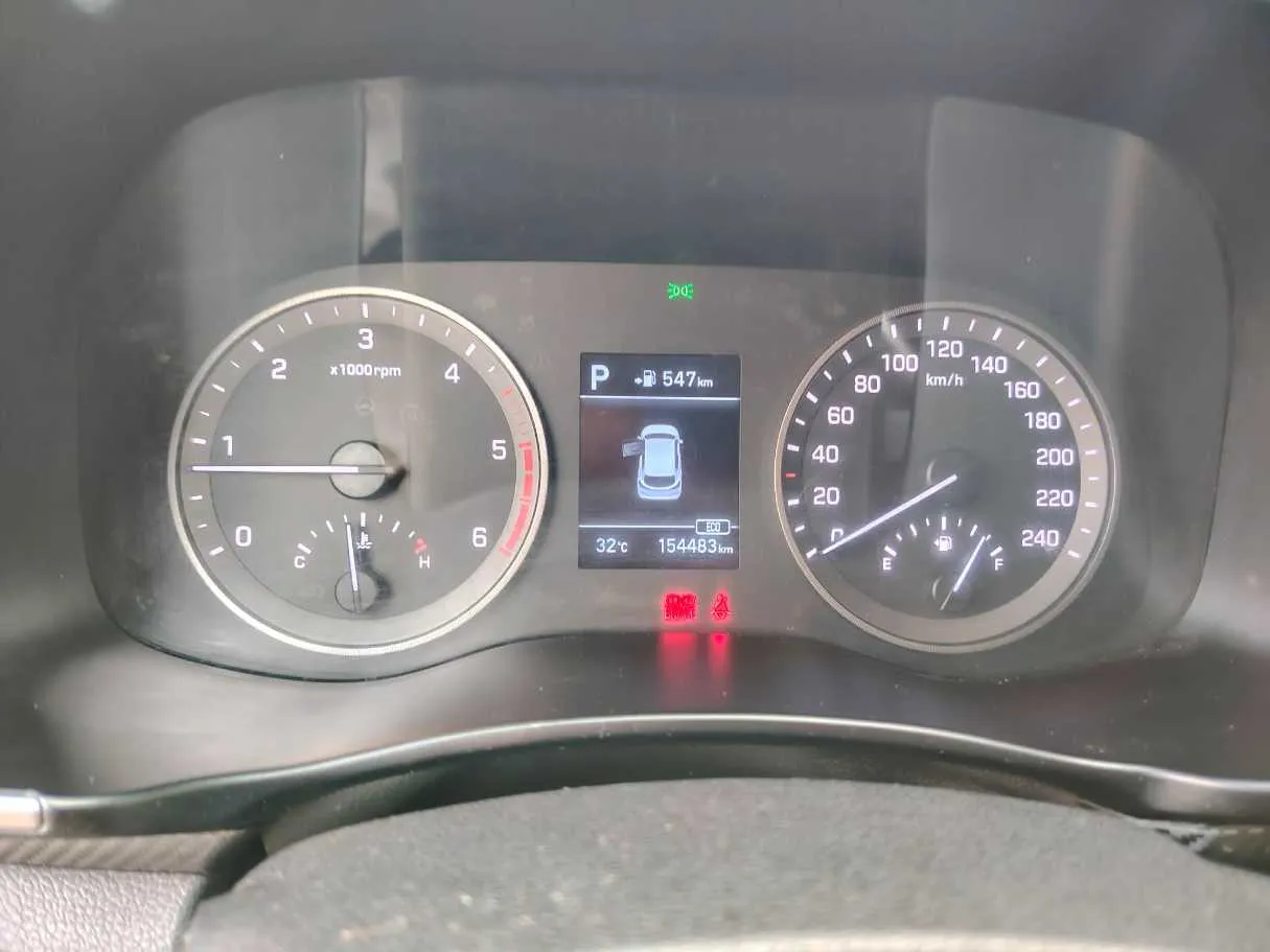 Car image 31