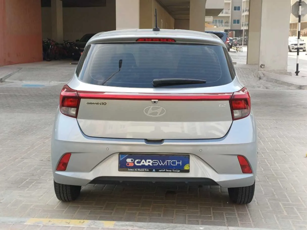 Car image 6