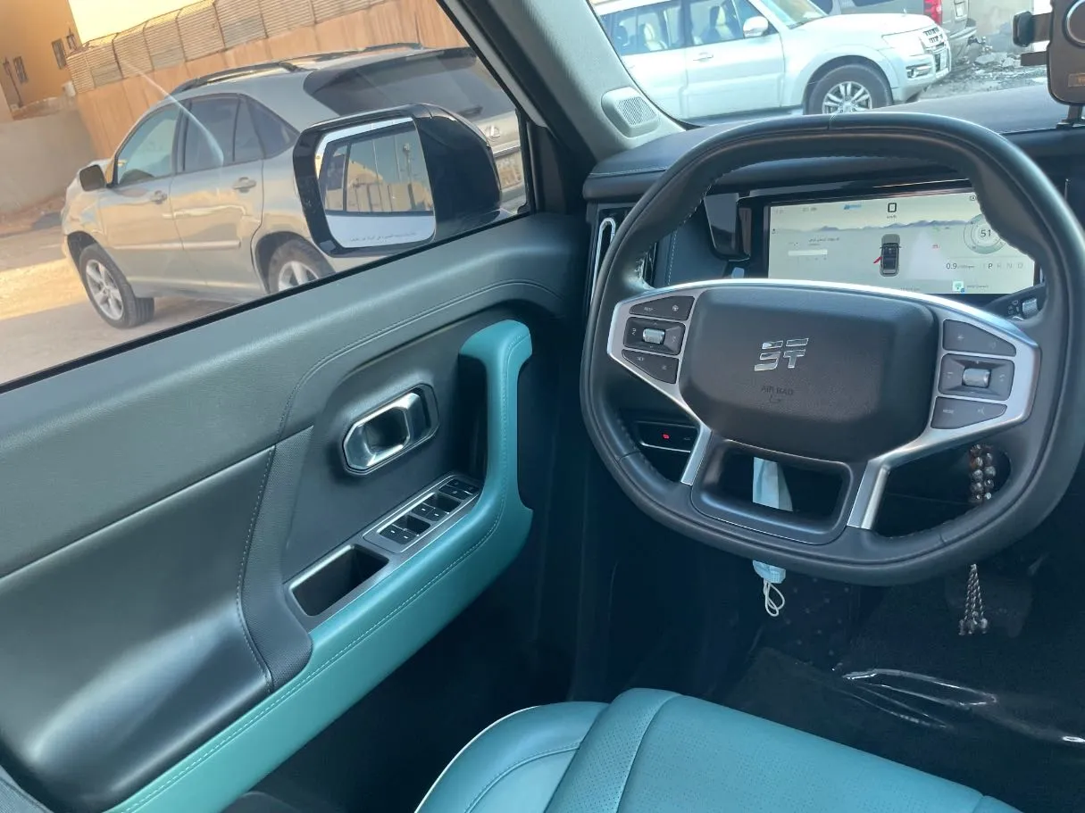 Car image 22