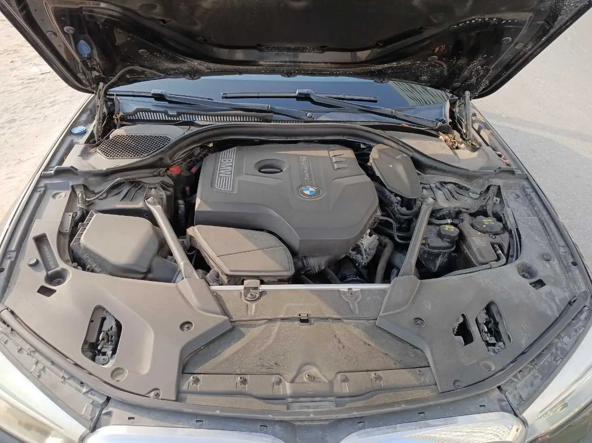 Car image 28