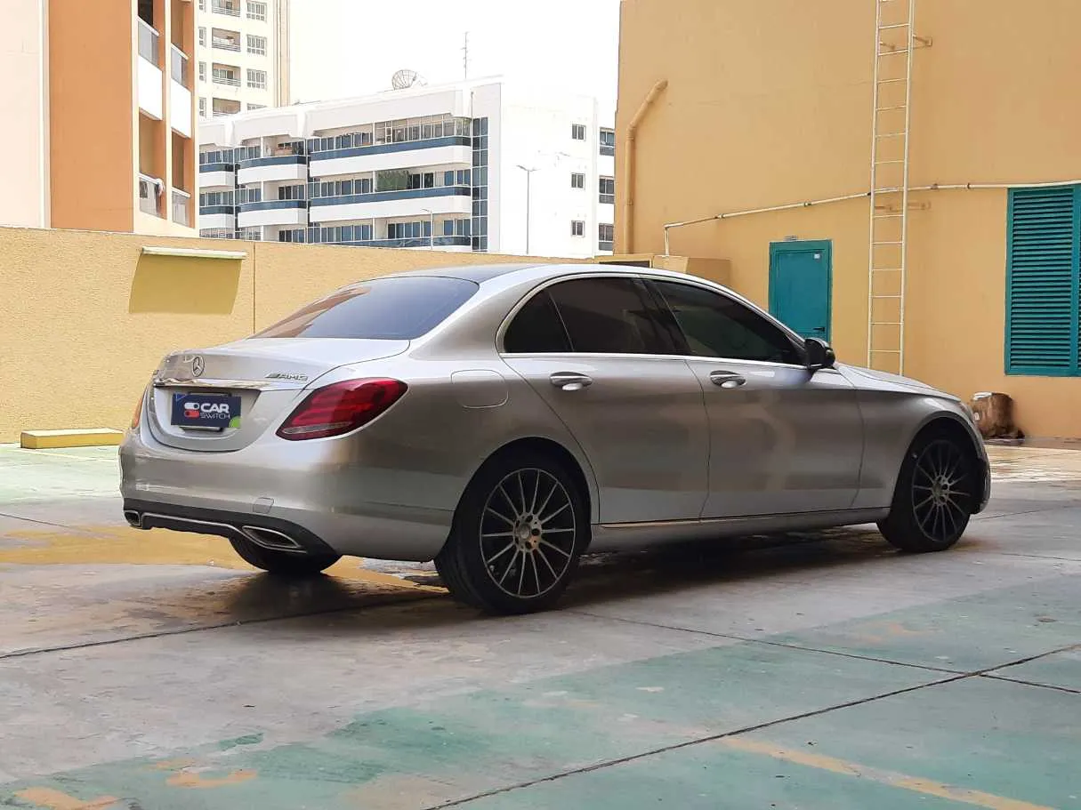 Car image 5