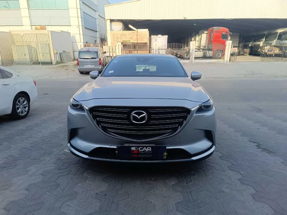 Car image 2