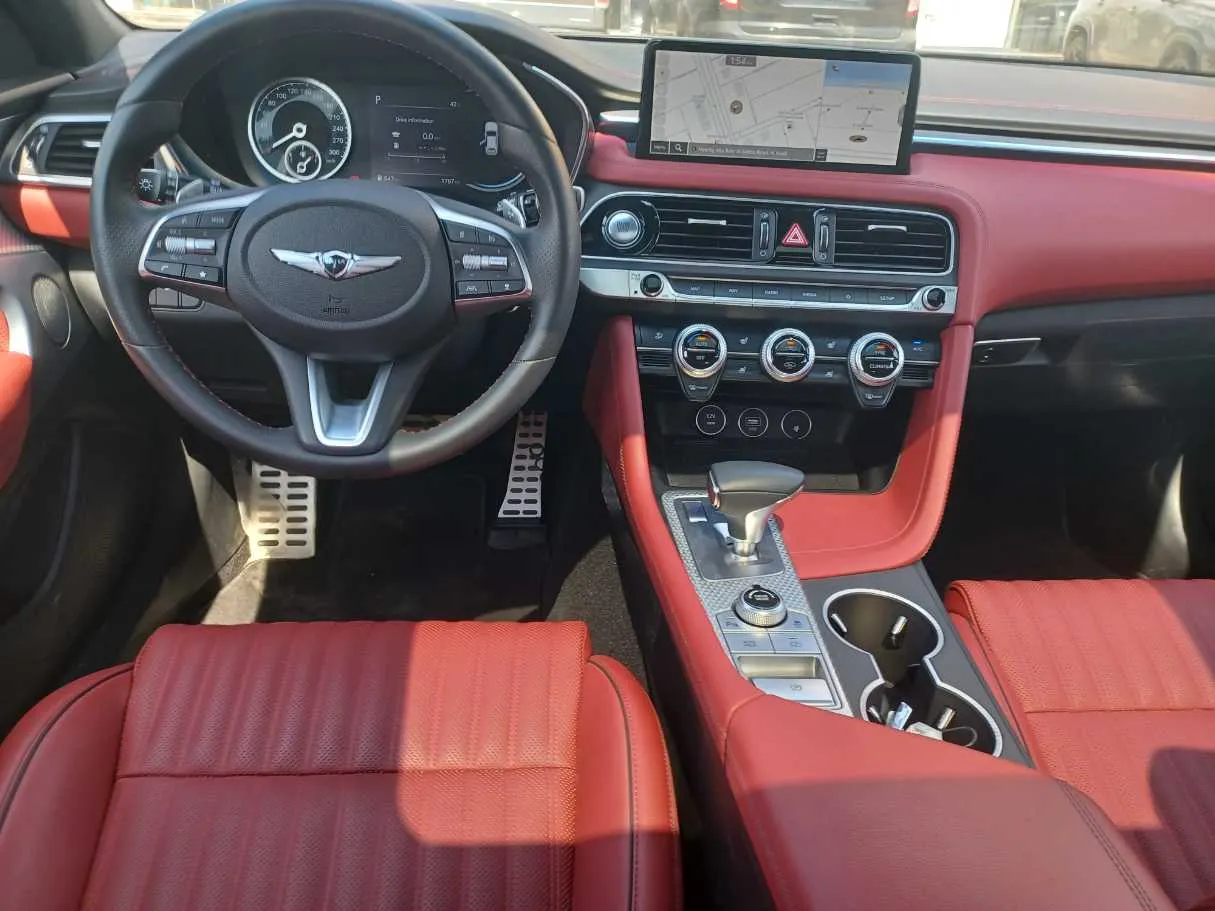 Car image 16