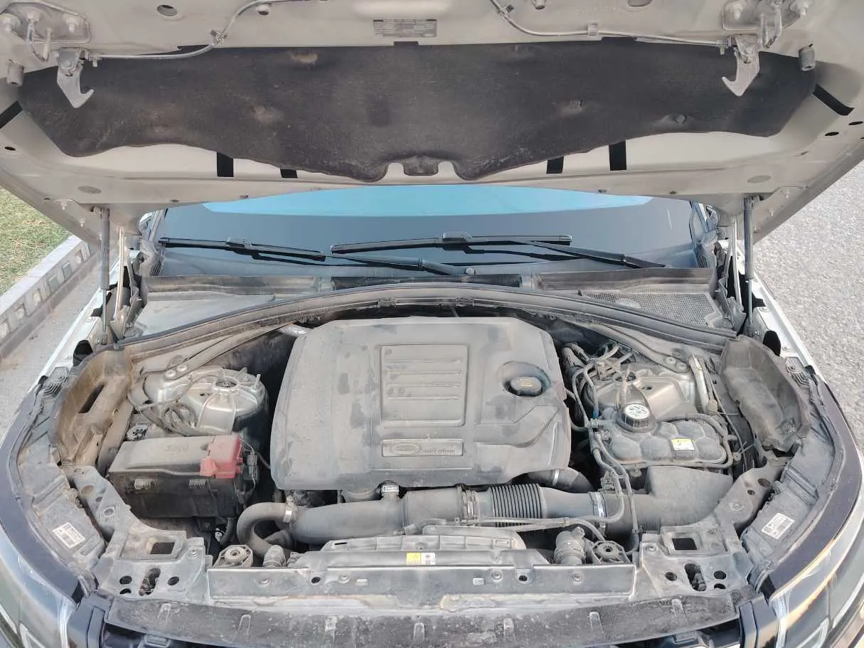 Car image 36