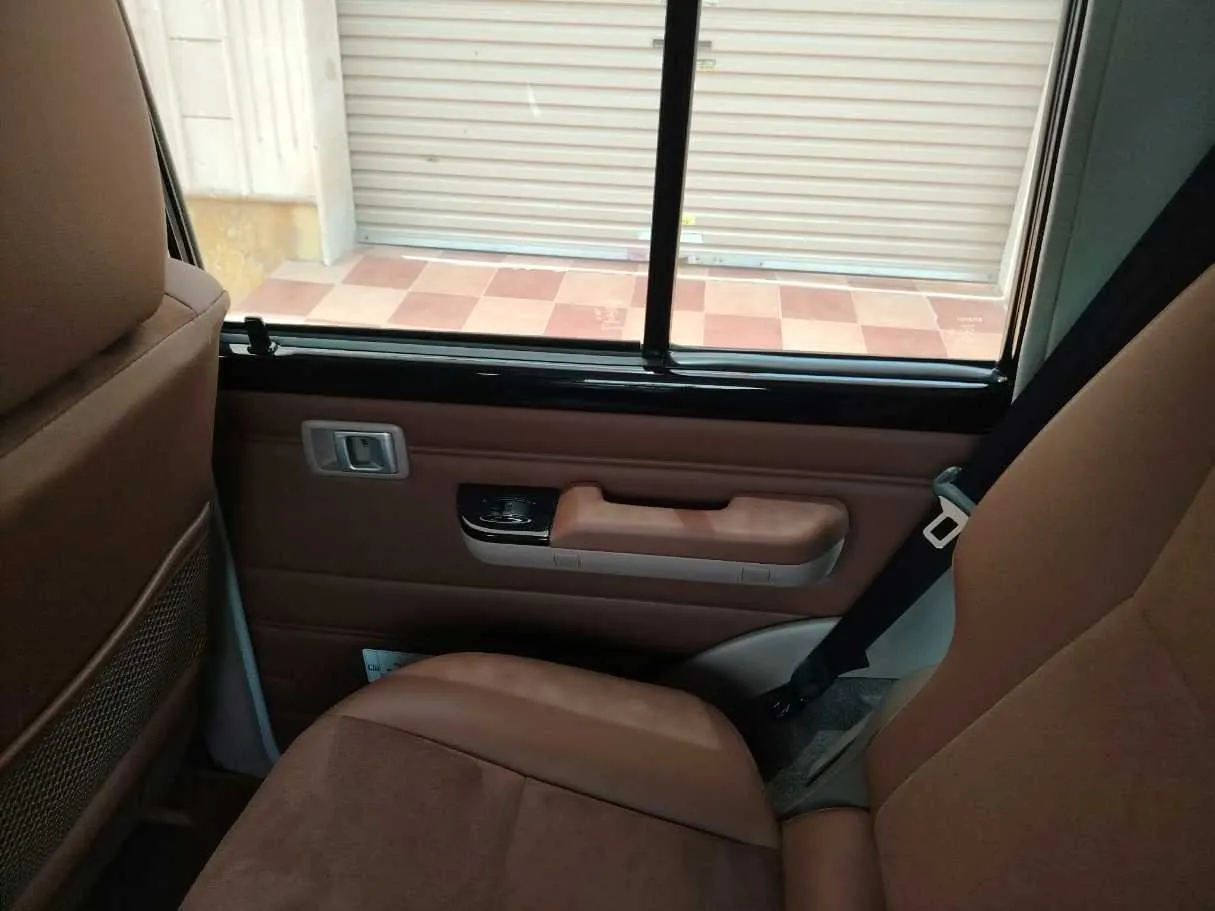 Car image 43
