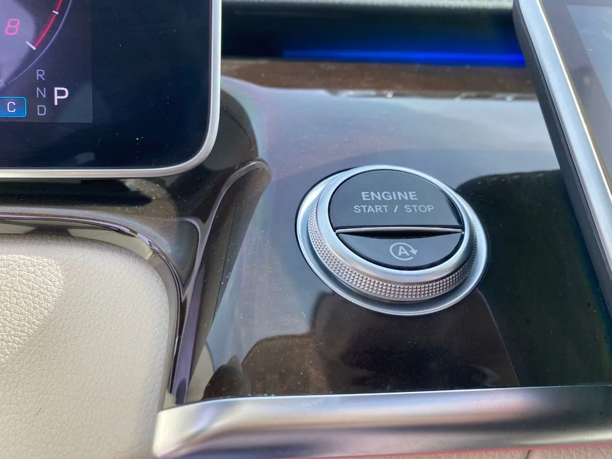 Car image 29