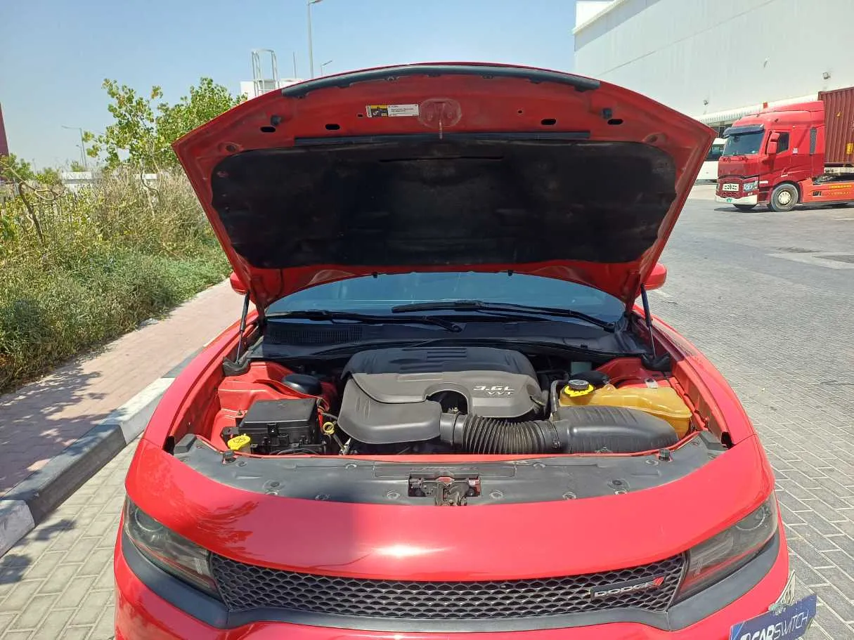 Car image 25
