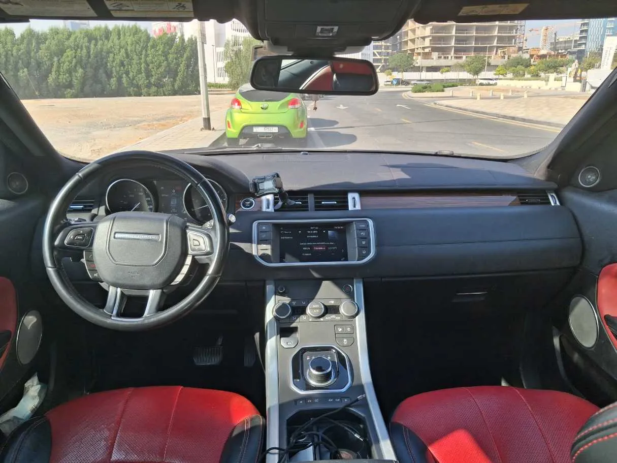 Car image 15