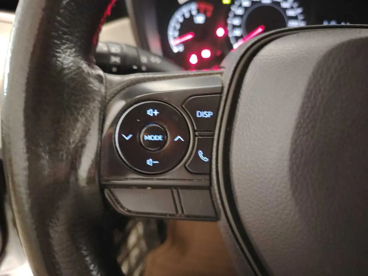 Car image 39