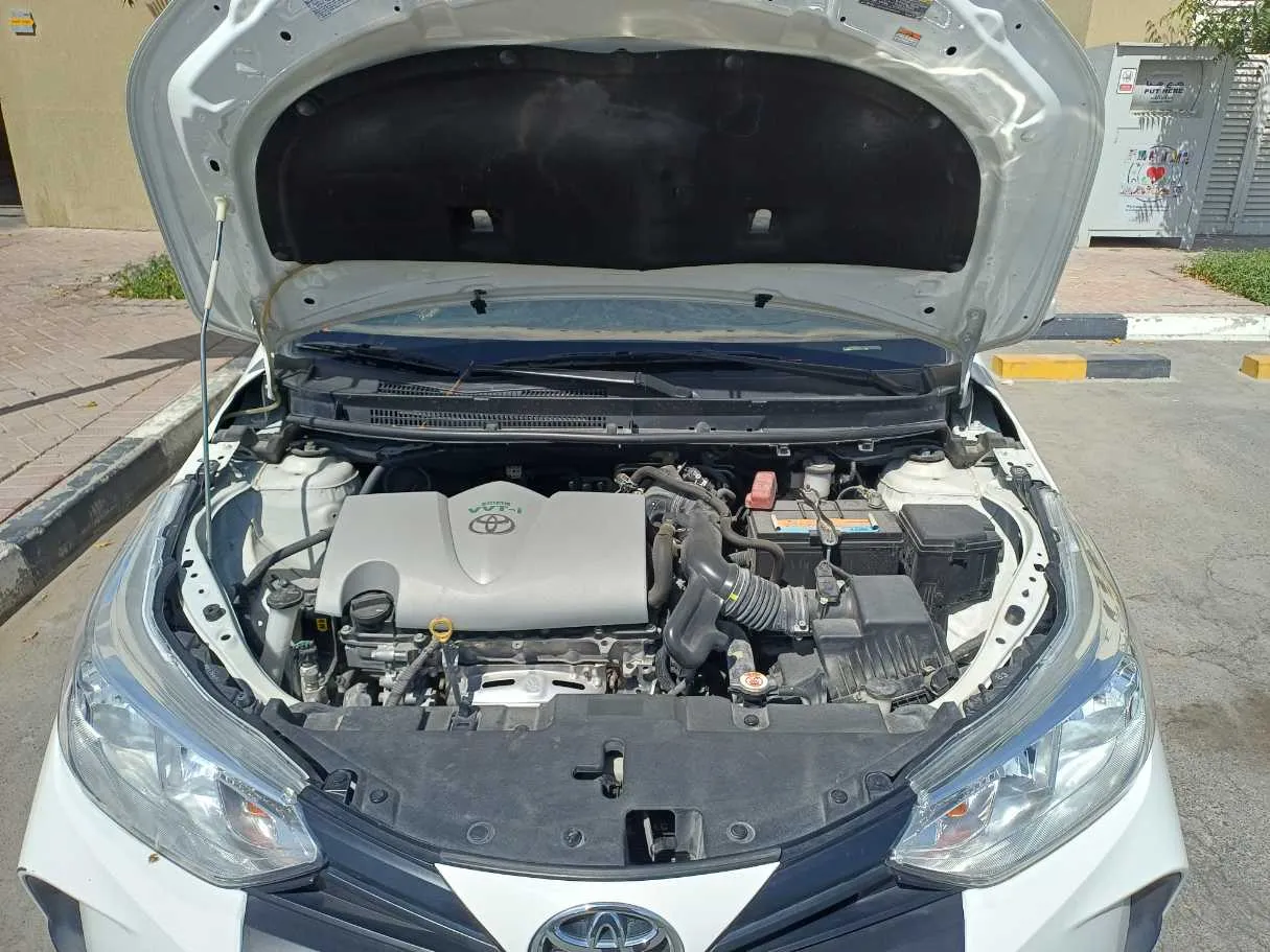 Car image 20